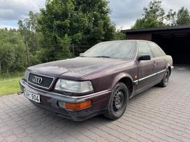 Audi V8, 3.6 l., sedanas