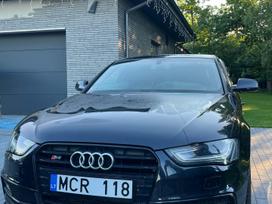 Audi A4, 2.0 l., saloon / sedan