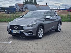 Infiniti Q30, 1.5 l., Хэтчбек