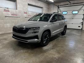 Skoda Karoq, 1.5 l., off-road / crossover