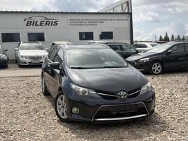 Toyota Auris, 2.0 l., Универсал