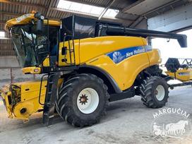 New Holland CR9080 SLH Elevation 4WD, 9 m, kombainai
