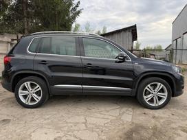 Volkswagen Tiguan, 2.0 l., off-road / crossover
