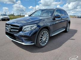Mercedes-Benz GLC300, 2.0 l., off-road / crossover