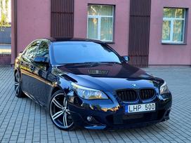 BMW 525, 2.5 l., saloon / sedan
