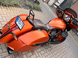 Victory Cross Country 1731cc, choppers