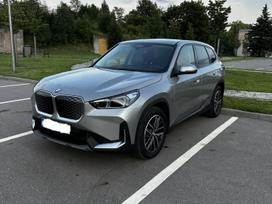 BMW iX1, 67 кВт·ч, Внедорожник / Кроссовер