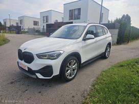 BMW X1, 1.5 l., Внедорожник / Кроссовер