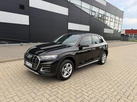 Audi Q5, 2.0 l., off-road / crossover