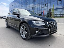 Audi Q5, 2.0 l., off-road / crossover