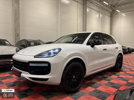 Porsche Cayenne, 3.0 l., off-road / crossover