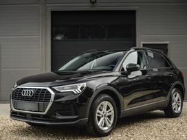 Audi Q3, 1.5 l., off-road / crossover