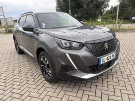 Peugeot 2008, 1.2 l., off-road / crossover
