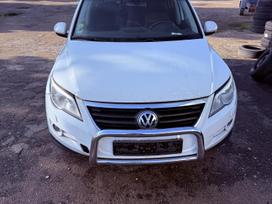 Volkswagen Tiguan, 2.0 l., Внедорожник / Кроссовер