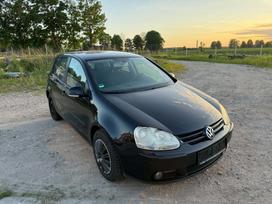 Volkswagen Golf Variklio kodas bag pavarų dėžės kodas gvv spalvos kodas lc9z