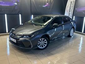 Toyota Corolla, 1.8 l., saloon / sedan