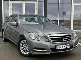Mercedes-Benz E200, 2.1 l., saloon / sedan