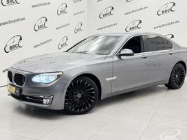 BMW 740, 3.0 l., saloon / sedan