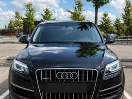 Audi Q7, 3.0 l., off-road / crossover