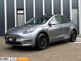 Tesla Model Y, 82 кВт·ч, Внедорожник / Кроссовер