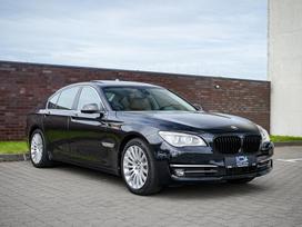 BMW 730, 3.0 l., saloon / sedan