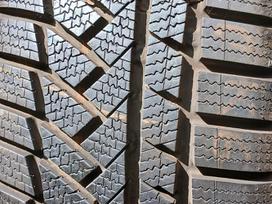 Continental, žieminės 205/50 R17