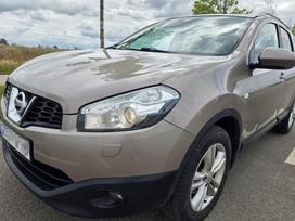 Nissan Qashqai+2, 1.5 l., off-road / crossover