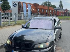 Opel Omega, 2.2 l., universalas