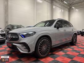 Mercedes-Benz GLC300, 2.0 l., off-road / crossover