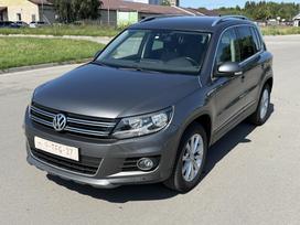 Volkswagen Tiguan, 1.4 l., off-road / crossover