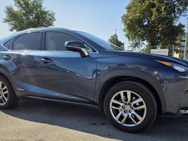 Lexus NX 300h, 2.5 l., off-road / crossover