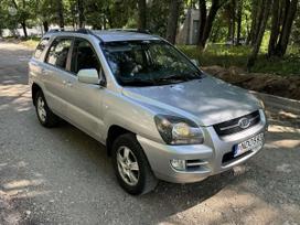 Kia Sportage, 2.0 l., off-road / crossover