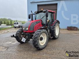 Valtra N141H, traktoriai