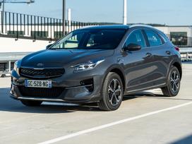 Kia XCeed, 1.6 l., off-road / crossover