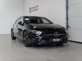 Mercedes-Benz A200, 1.3 l., hatchback