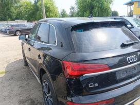 Audi Q5, 2.0 l., off-road / crossover