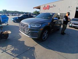 Audi SQ5, 3.0 l., Внедорожник / Кроссовер