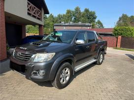 Toyota Hilux, 2.5 l., off-road / crossover