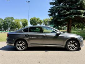 Volkswagen Passat, 2.0 l., Седан