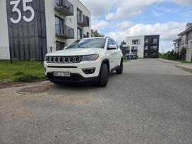 Jeep Compass, 2.4 l., off-road / crossover