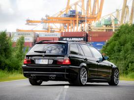 BMW 330, 2.9 l., wagon