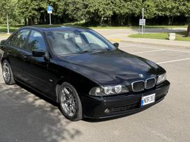 BMW 530, 3.0 l., saloon / sedan