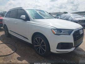 Audi Q7, visureigis / krosoveris