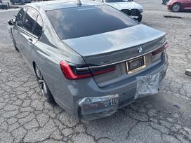 BMW M760, 6.6 l., Седан