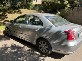 Toyota Avensis, 1.6 l., sedanas