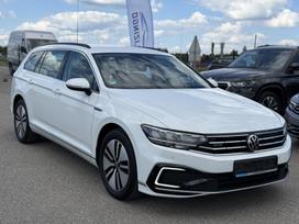 Volkswagen Passat, 1.4 l., universalas