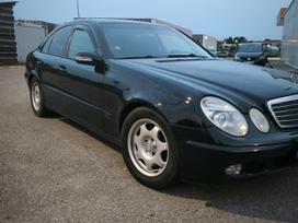 Mercedes-Benz E200, 2.2 l., Седан