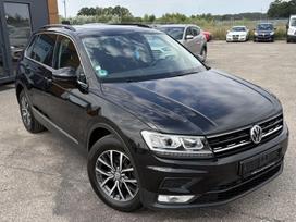 Volkswagen Tiguan, 2.0 l., Минивэн