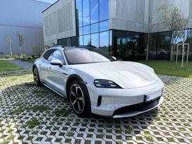 Porsche Taycan, 105 kWh, universalas