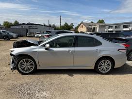 Toyota Camry, 2.5 l., saloon / sedan